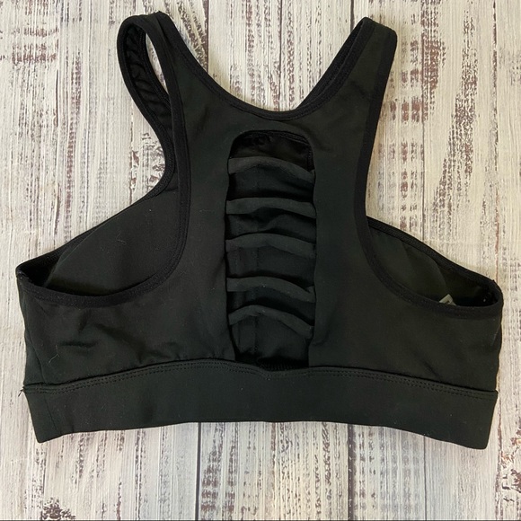 Mono B High Neck Strappy Sports Bra. Size Medium. - Picture 4 of 7